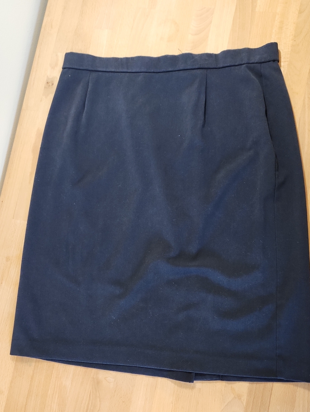Briggs New York Navy Pencil Skirt - Tailored Office Style
